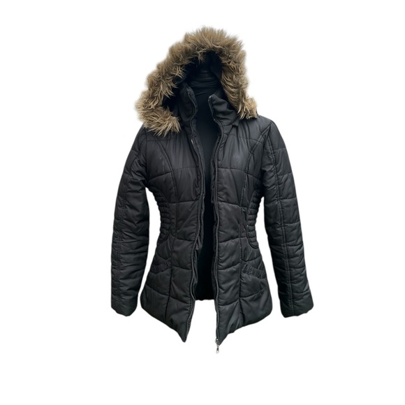 Women's Black Quilted Jacket with Faux Fur Hood size L zippered hoodie - Picture 1 of 5